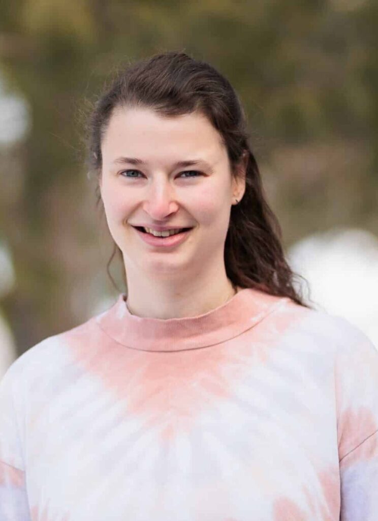 Hanna Ossoff smiling and looking at camera